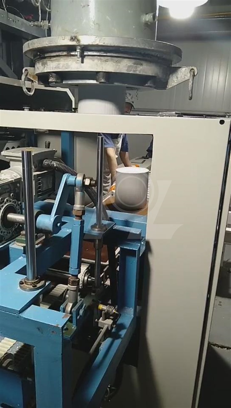 5，大產(chǎn)品立式連續(xù)擠出